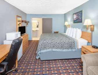 Days Inn By Wyndham Farmer City Экстерьер фото